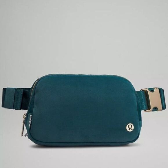 Lululemon Everywhere Belt Bag Velour Green Jasper & Gold Crossbody Bag Nwt - Picture 1 of 6